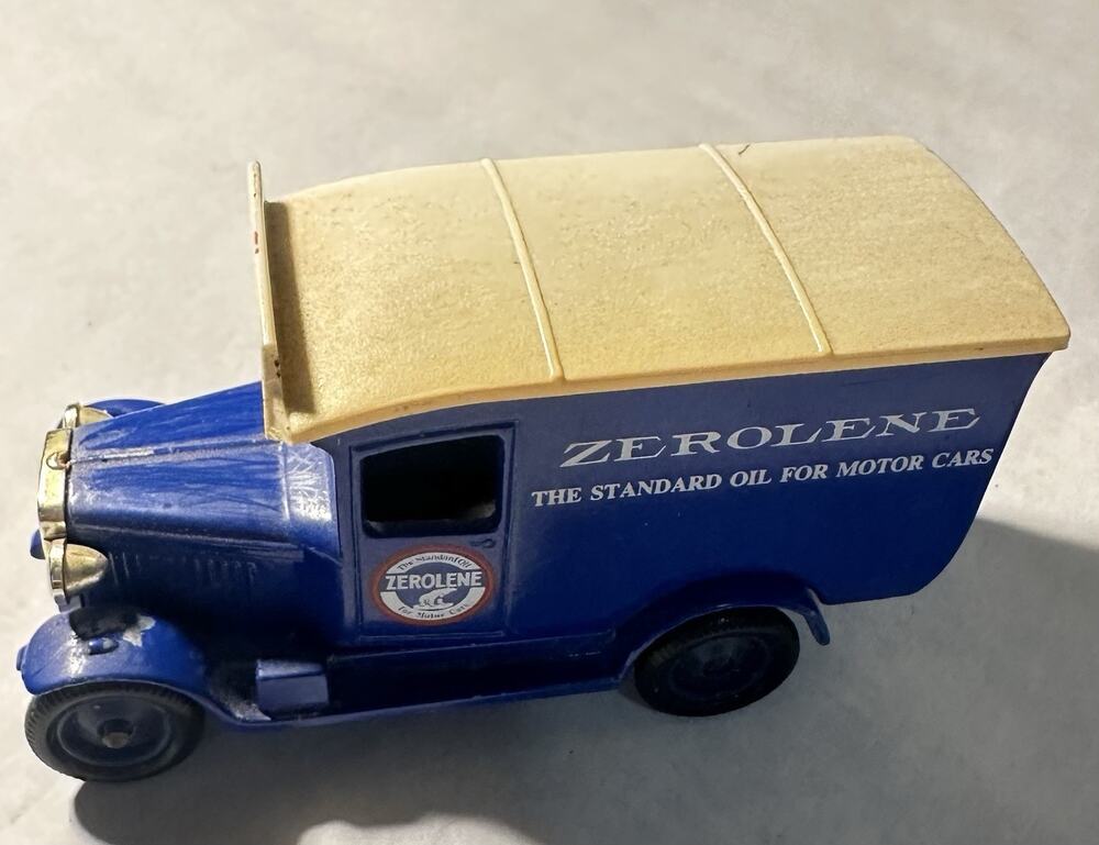 Lledo 1934 Zerolene Standard Oil Motor Cars Diecast England A209